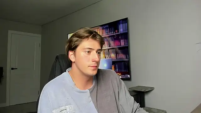 Snapshot of DaniHort chatting on May 15, 10:33 am DaniHort online show from May 15, 10:33 am