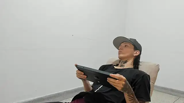 StraightBoy Nick online show from March 27, 5:24 am