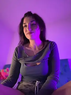 ScarletBloom  online show from November 1, 5:04 pm