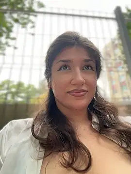 Snapshot of ScarletBloom_ chatting on August 8, 3:14 pm ScarletBloom online show from August 8, 3:14 pm