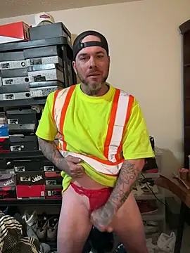 ontarioman401 online show from May 6, 7:52 pm