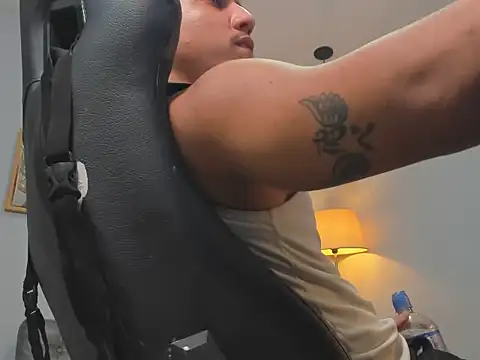 Xfire boy69 online show from February 6, 12:59 am