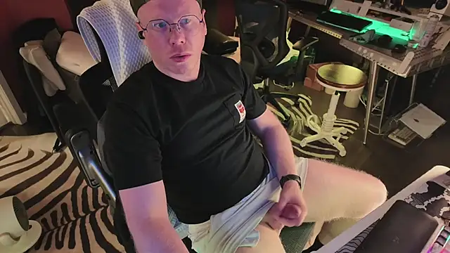 twunkdean online show from May 14, 4:08 am