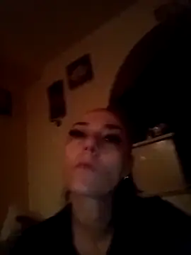 Snapshot of VIP82 chatting on November 12, 2:34 am VIP82 online show from November 12, 2:34 am