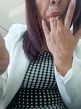 Snapshot of _Kamy_Hot chatting on June 1, 6:20 pm Kamy Hot online show from June 1, 6:20 pm