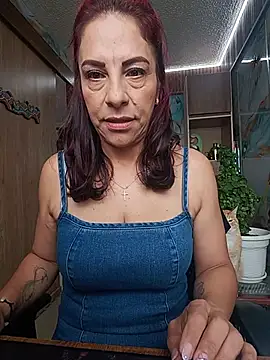 Snapshot of _Kamy_Hot chatting on June 2, 1:24 pm Kamy Hot online show from June 2, 1:24 pm