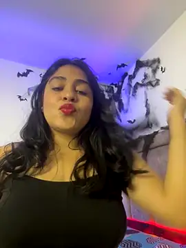 EmilyNoir1 online show from October 25, 8:25 pm