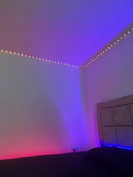 Snapshot of EmilyNoir1 chatting on February 8, 12:03 am EmilyNoir1 online show from February 8, 12:03 am