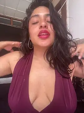 Snapshot of EmilyNoir1 chatting on June 27, 5:51 pm EmilyNoir1 online show from June 27, 5:51 pm
