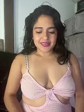 Snapshot of EmilyNoir1 chatting on July 13, 12:13 am EmilyNoir1 online show from July 13, 12:13 am