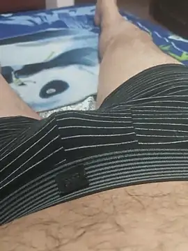 ScuffingBungalow online show from April 27, 3:37 am