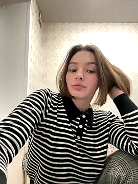 Snapshot of ZariaFlame chatting on October 1, 9:54 pm ZariaFlame online show from October 1, 9:54 pm