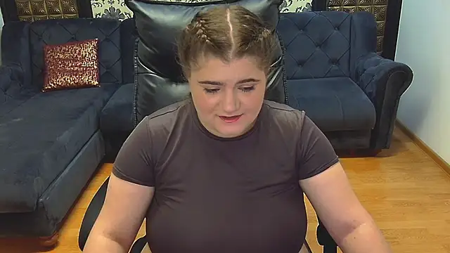 Snapshot of LissaBigTitts chatting on November 4, 2:16 pm LissaBigTitts online show from November 4, 2:16 pm