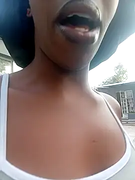 GoldSnowXxX online show from April 1, 3:20 pm