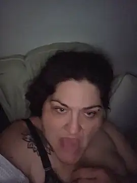 SugarTits225xh online show from May 10, 8:41 am
