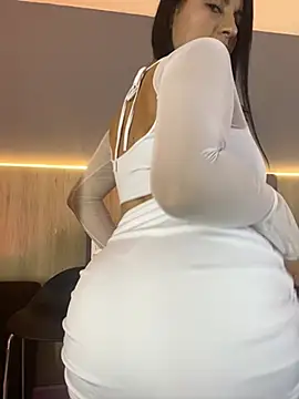 Atenea Clerk online show from April 2, 12:03 pm