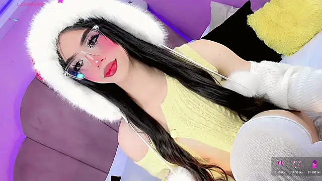 ShantyMillan online show from March 26, 5:57 am