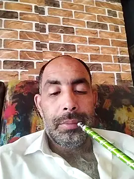 Snapshot of salimbasha chatting on April 4, 10:24 am salimbasha online show from April 4, 10:24 am