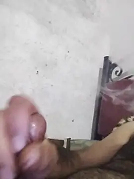 Snapshot of salimbasha chatting on April 5, 3:58 am salimbasha online show from April 5, 3:58 am