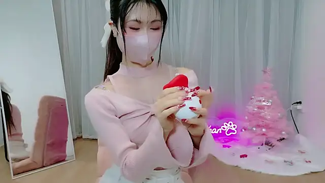 Snapshot of -Nyanko-chan- chatting on December 20, 9:11 pm -Nyanko-chan- online show from December 20, 9:11 pm