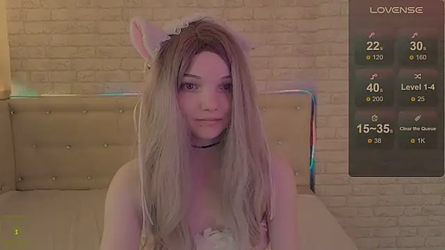Snapshot of AnimeAlica18 chatting on June 5, 7:03 am AnimeAlica18 online show from June 5, 7:03 am