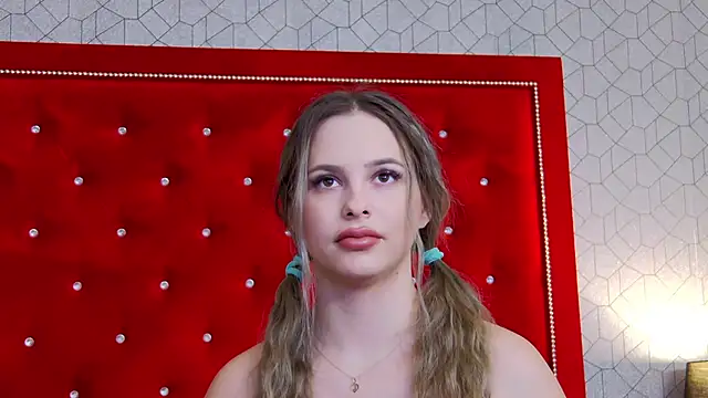 Ellsa Jean  online show from November 21, 3:38 am