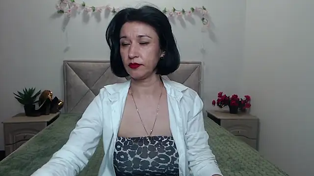 Snapshot of CameronEnns chatting on May 13, 12:13 pm CameronEnns online show from May 13, 12:13 pm