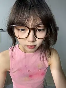 xuannv0000 online show from March 27, 5:01 pm