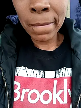 Snapshot of Flacidas chatting on February 4, 4:24 pm Flacidas online show from February 4, 4:24 pm