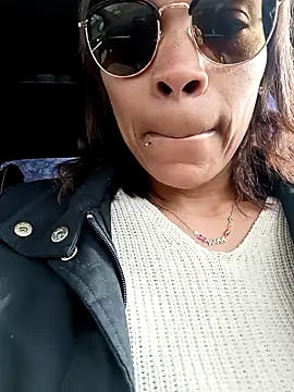 Snapshot of Flacidas chatting on March 2, 10:11 am Flacidas online show from March 2, 10:11 am