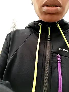 Snapshot of Flacidas chatting on March 9, 9:35 am Flacidas online show from March 9, 9:35 am