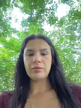 Snapshot of MiraReach chatting on June 18, 2:56 am MiraReach online show from June 18, 2:56 am