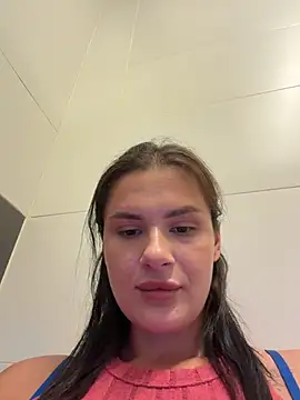 Snapshot of MiraReach chatting on July 7, 6:47 am MiraReach online show from July 7, 6:47 am