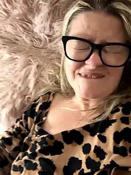 SuzieSub online show from February 1, 1:26 am