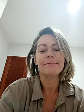 Snapshot of bjflorsedutora chatting on July 2, 9:26 am bjflorsedutora online show from July 2, 9:26 am