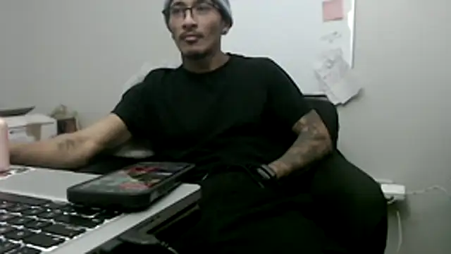 tanjir020 online show from February 19, 1:18 pm