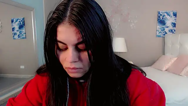 maddissonivanova online show from February 9, 7:07 pm