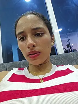 Snapshot of Lorena_Mcfly chatting on June 27, 10:31 am Lorena Mcfly online show from June 27, 10:31 am