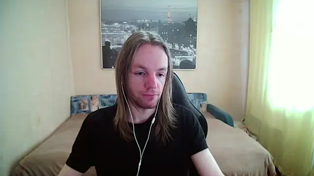 Snapshot of AdamDickens chatting on April 21, 9:48 am AdamDickens online show from April 21, 9:48 am