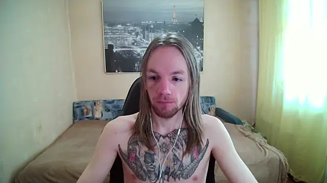 Snapshot of AdamDickens chatting on May 2, 5:01 am AdamDickens online show from May 2, 5:01 am