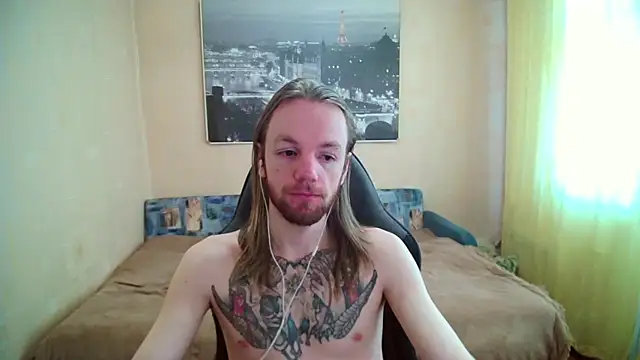 Snapshot of AdamDickens chatting on May 19, 9:04 am AdamDickens online show from May 19, 9:04 am