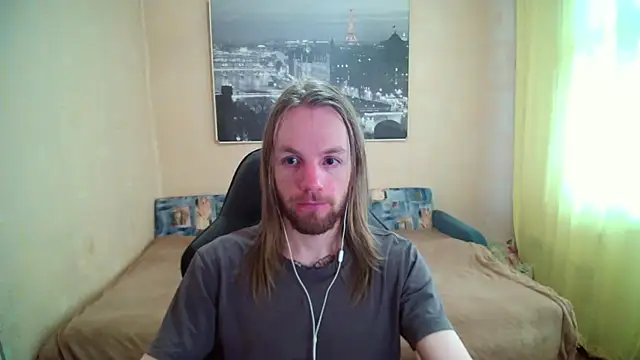 Snapshot of AdamDickens chatting on May 31, 11:06 am AdamDickens online show from May 31, 11:06 am