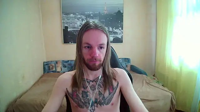 Snapshot of AdamDickens chatting on June 2, 9:44 am AdamDickens online show from June 2, 9:44 am
