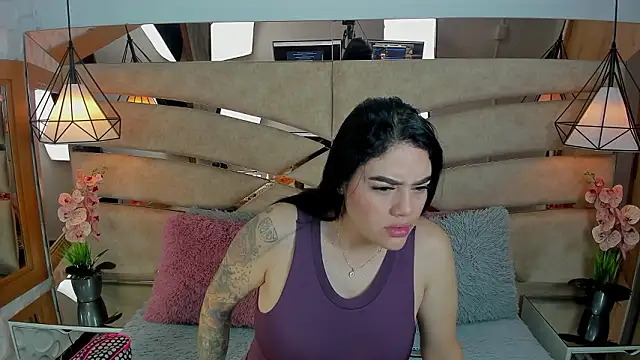 pamemiller1 online show from February 14, 11:07 am