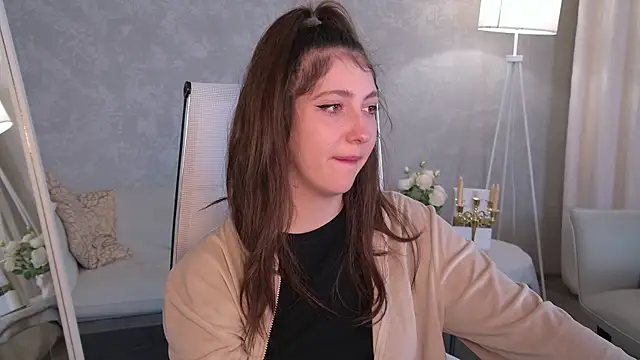 Snapshot of Mary_Miiller chatting on June 27, 12:44 pm Mary Miiller online show from June 27, 12:44 pm