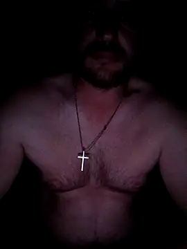 Snapshot of Makis09 chatting on April 5, 11:02 pm Makis09 online show from April 5, 11:02 pm