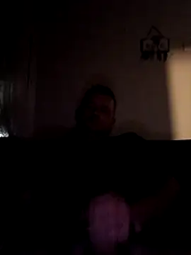 Snapshot of Makis09 chatting on April 20, 6:31 pm Makis09 online show from April 20, 6:31 pm