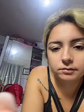 Snapshot of sophiemonroevip chatting on April 22, 8:43 pm sophiemonroevip online show from April 22, 8:43 pm
