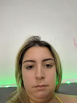 Snapshot of sophiemonroevip chatting on June 24, 11:20 am sophiemonroevip online show from June 24, 11:20 am