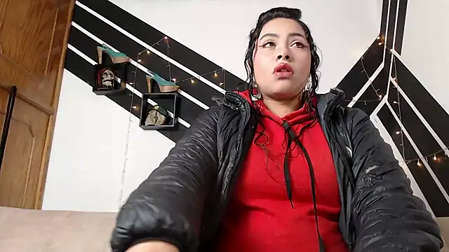 lola warner online show from September 25, 4:16 am